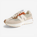 Skridsikre sneakers med spids snude og snørebånd