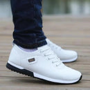 Moderne sneakers med snørelukning
