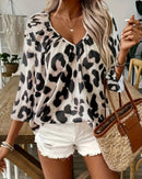 Marivelle - Elegant bluse med print, V-hals og lange ærmer
