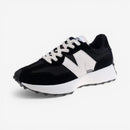Skridsikre sneakers med spids snude og snørebånd