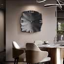 LuxClock- Moderne vægur med abstrakt reliefdesign og