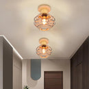 Clara – Retro Loftslampe med Prismedesign og Varmt Lys