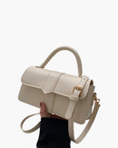 Stella – Moderne håndtaske med elegant design og flere rum