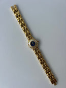 Ella klassisk design med et smukt armbånd