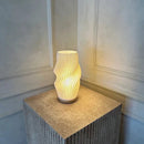 LumeWave - Elegant USB Lampe med Dobbelte Lysskærme