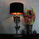 LED-bordlampe med skeletinspireret design