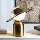 GlamourLight - Slank guldbordlampe med tidløs elegance