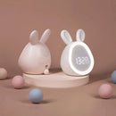BunnyGlow – Kaninvækkeur med natlys & justerbar lysstyrke