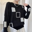 Elara - Langærmet pullover med geometrisk kvadratisk mønster