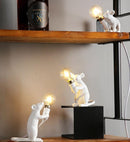 GlowNest – Bordlampe i form af en mus i hvid – Legende