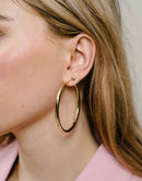 Nora elegante oversized øreringe med poleret finish