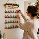 SkyHanger - Adventskalender med 24 flydekorationer i akryl