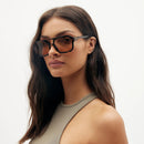 Lydia - Trendy solbriller med glamourøse detaljer